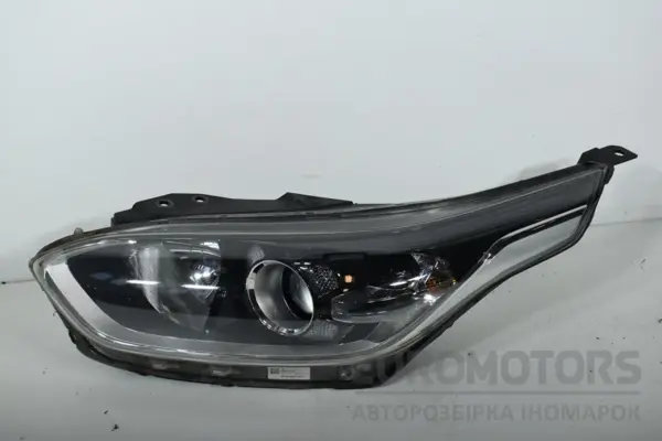 Ліва ксенонова фара Kia Ceed 2018 92101J7050 it-16356 Бензин euromotors.com.ua