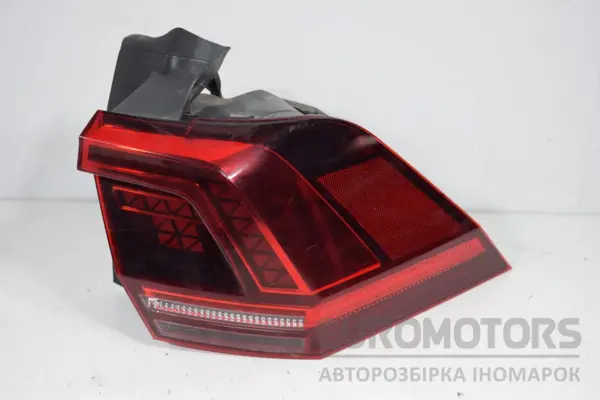 Правый светодиодный задний фонарь -20 VW Tiguan 2016 5NA945208F it-16403 euromotors.com.ua