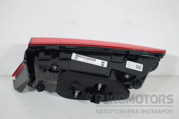 Праве внутрішнє світлодіодне підсвічування 20- VW Tiguan 2.0 TDI 2016 5NA945308H it-16456 Дизель - 2