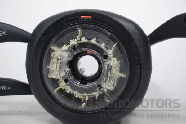 переключатель на рулевой колонке Mercedes B-class 1.6 (W246) 2012 A2469003614 it-16497 Бензин - 2