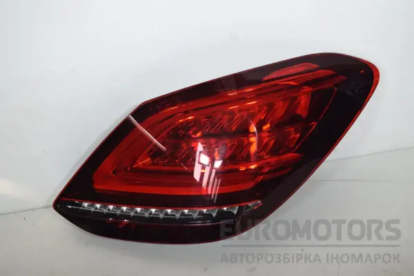 Правий світлодіодний задній ліхтар Mercedes C-class 2.0 (W205) 2014-2021 A2059064603 it-16526 Дизель euromotors.com.ua