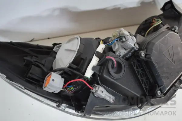 Ліва ксенонова фара Subaru Legacy Outback 2.0 (B14) 2009-2015 84001AJ310 it-16687 Дизель - 6