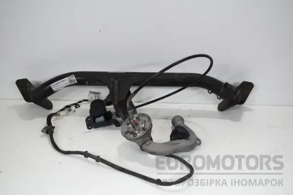 Буксирувальний гак Mercedes B-class 2.0cdi (W247) 2019 A2463100600 it-16709 Дизель euromotors.com.ua