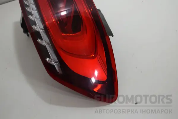 Правий світлодіодний задній ліхтар Mercedes B-class 1.5 DCI (W247) 2019 A6089010600 it-16712 Дизель - 2