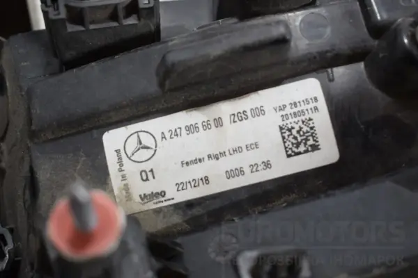 Правий світлодіодний задній ліхтар Mercedes B-class 1.5 DCI (W247) 2019 A6089010600 it-16712 Дизель - 4