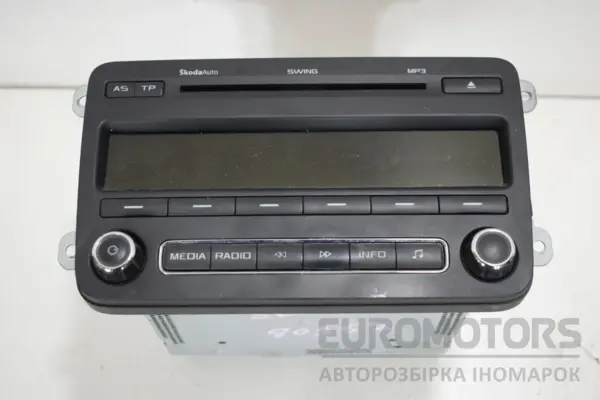 Блок керування автомобільною магнітолою CD/DVD/GPS/навігатором Skoda Fabia 1.2tfsi 2007-2014 5J0035161D it-16745 Бензин euromotors.com.ua