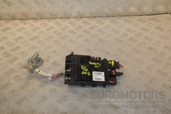 Блок предохранителей АКБ Renault Scenic (III) 2009-2015 243800011R 437011 euromotors.com.ua