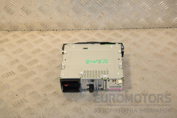 Магнітола штатна Renault Scenic (III) 2009-2015 281155040R 437168 - 2