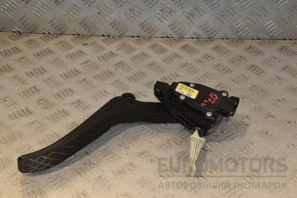 Педаль газа электрическая пластик Audi Q7 (4L) 2005-2015 7L0723507D 437888 euromotors.com.ua