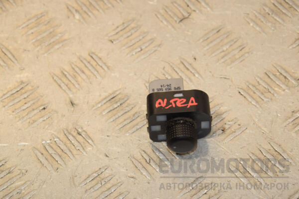 Кнопка регулировки зеркал Seat Altea 2004-2015 5P0959565B 437994 euromotors.com.ua