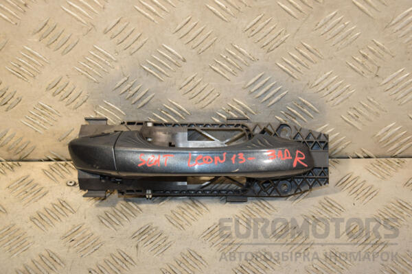 Ручка двері зовнішня задня права Seat Leon 2013 438285 euromotors.com.ua