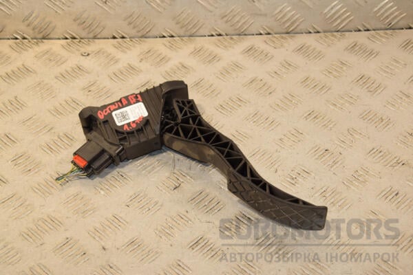 Педаль газа электр пластик Skoda Octavia 1.6tdi (A7) 2013-2020 5Q1723503H 438290 euromotors.com.ua