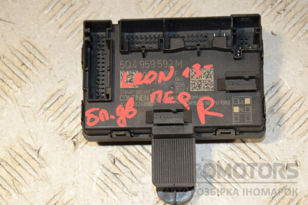 Блок управління двері передньої правої Seat Leon 2013 5Q4959592M 438308 euromotors.com.ua