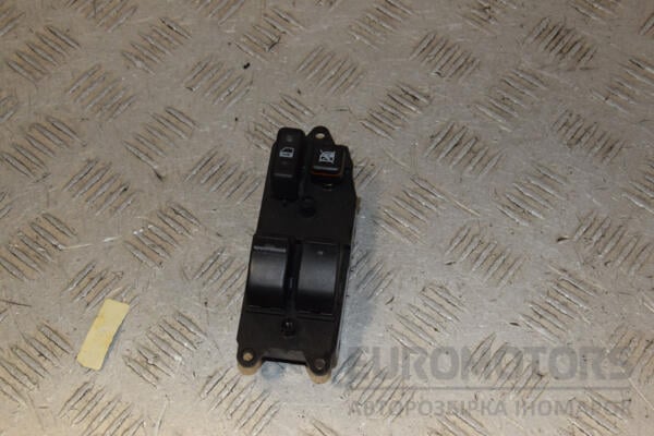 Блок управления стеклоподъемниками передний левый Toyota Corolla Verso 2004-2009 848200F040 438922 euromotors.com.ua
