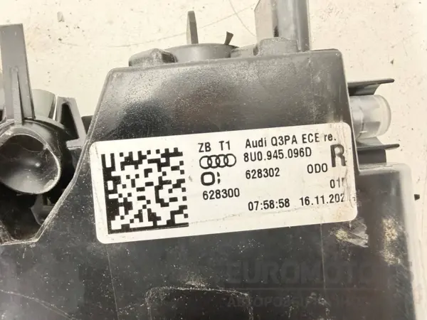 Права задня протитуманна фара Audi Q3 2.0tdi 2012 8U0945096D it-16871 Дизель - 3