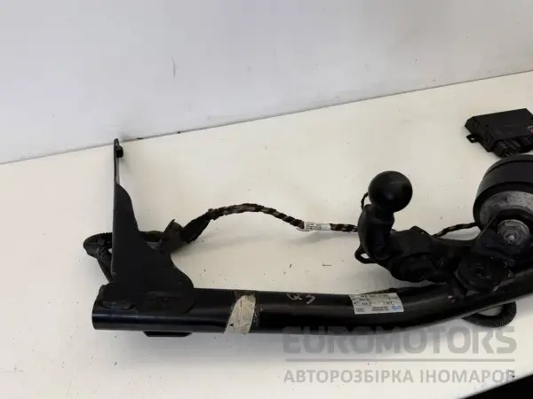 Полный комплект для фаркопа Audi Q3 2.0tdi 2012 8U0803880D it-16888 Дизель - 2