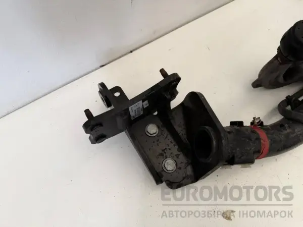 Буксировочный крюк Mercedes GLA-Class 2.2 CDI (X156) 2013 A1563100100 it-16889 Дизель - 2