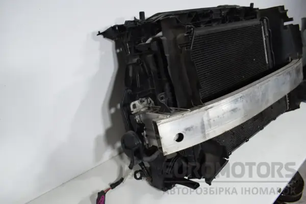 Передняя панель с комплектом диффузора/радиатора Audi Q3 2.0tdi 2012 8K0959455P it-16899 Дизель - 2