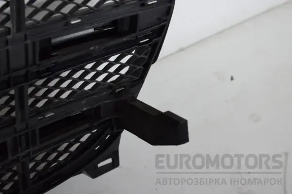 Решітка радіатора Mercedes GLA-Class 2.2 CDI (X156) 2013 A1568880460 it-16918 Дизель - 3