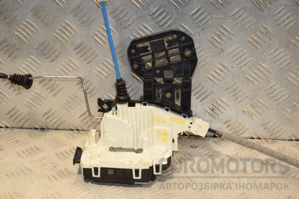Замок двери задний правый электрический 4 пина Mercedes GLA-Class (X156) 2013 A2047302835 441781 euromotors.com.ua