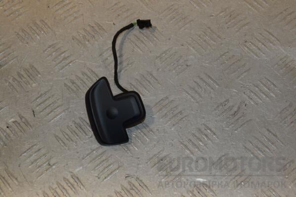 Лепесток переключения передач правый Mercedes GLA-Class (X156) 2013 A0999051100 441805 euromotors.com.ua