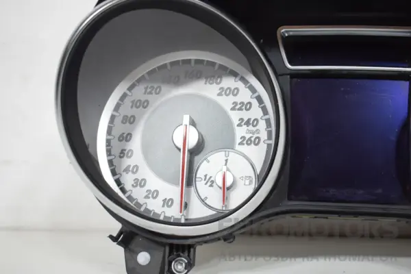 Приладова панель Mercedes GLA-Class 2.2 CDI (X156) 2013 A1569009802 it-16946 Дизель - 2