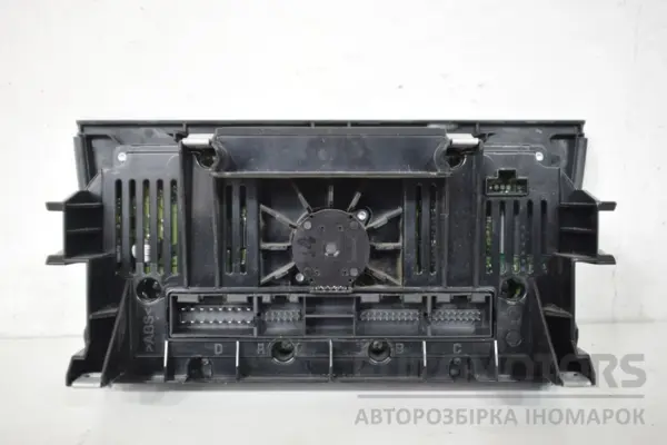 Блок управления кондиционером Audi Q3 2.0tdi 2012 8U0820043G it-16984 Дизель - 4