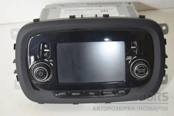 Дисплей автомобильной магнитолы с поддержкой CD/DVD/GPS/навигатора Fiat 500X 2.0 mJet 2014 07356050990 it-16999 Дизель euromotors.com.ua