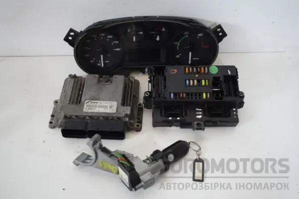 Блок управления двигателем (полный комплект зажигания) Iveco Daily 2.3JTD (E6) 2014 5801557345 it-17021 Дизель euromotors.com.ua