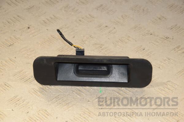 Кнопка открывания крышки багажника наружная Opel Astra (J) 2009-2015 13298054 443579 euromotors.com.ua