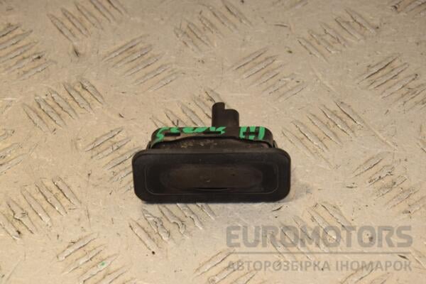 Кнопка открывания крышки багажника наружная Renault Scenic (III) 2009-2015 8200076256 443839 euromotors.com.ua