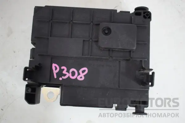 Блок запобіжників BSM Peugeot 308 1.6 hdi (T9) 2013-2021 9810296380 it-17092 Дизель - 3