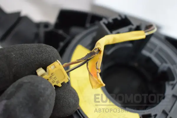 переключатель на рулевой колонке Ford Transit/Tourneo Courier 1.5 SOHC 2014 8A6T13335BC it-17143 Дизель - 2