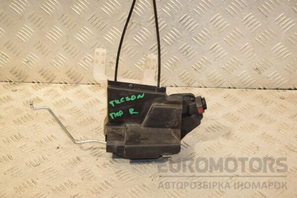 Обмежувач двері передній правий Hyundai Tucson 2004-2009 445053 euromotors.com.ua