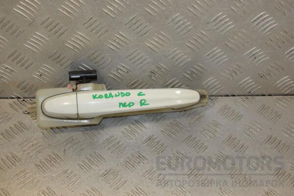 Ручка двері зовнішня передня права SsangYong Korando C 2010 445711 euromotors.com.ua