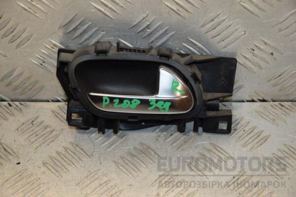Ручка двері внутрішня задні праві Peugeot 208 2012 96605253VV 445856 euromotors.com.ua