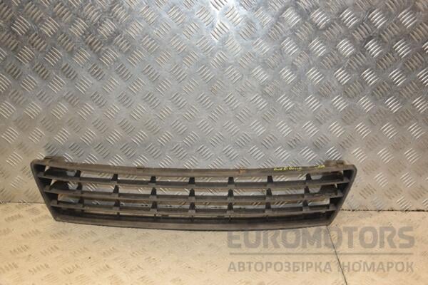 Решетка в бампер центральная -09 VW Golf Plus 2005-2014 5M0853677 446320 euromotors.com.ua