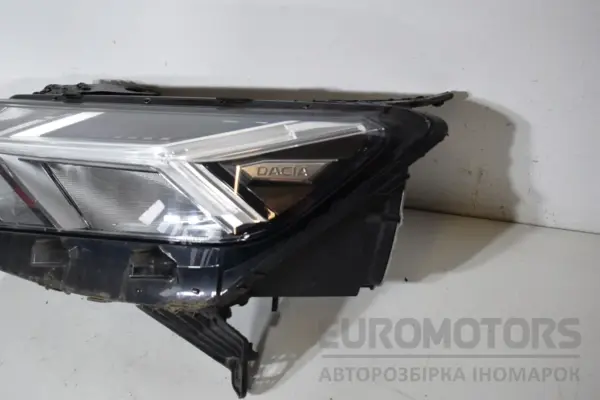Ліва фара Dacia Sandero 1.0 (III) 2020 it-17371 Бензин - 2