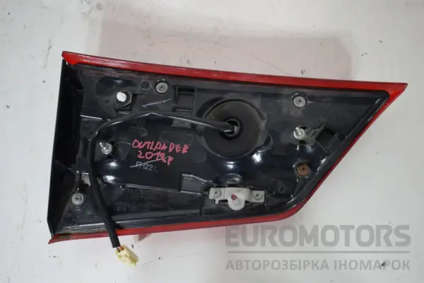 Правый внутренний фонарь Mitsubishi Outlander 2.2tdi 2012 it-17377 Дизель - 2