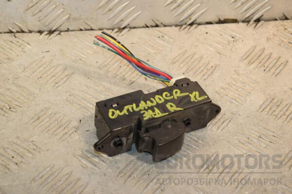 Кнопка стеклоподъемника задняя правая Mitsubishi Outlander XL 2006-2012 8608A062 447463 euromotors.com.ua