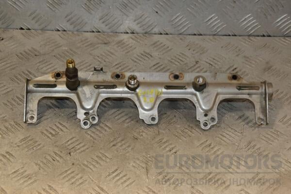 Паливна рейка бензин VW Golf 2.0tfsi (V) 2003-2008 06F133317G 448810 euromotors.com.ua