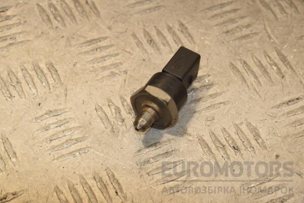 Датчик давления топлива в рейке Audi A4 2.0tfsi (B7) 2004-2007 0261545008 448815 euromotors.com.ua