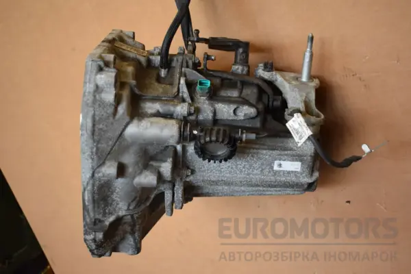 Механическая коробка передач 5-ступенчатая Dacia Sandero 1.0 TCE (III) 2020 320103789R it-17672 Бензин - 2