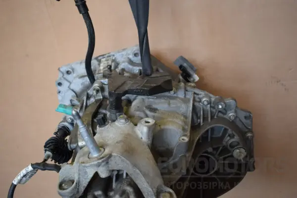 Механическая коробка передач 5-ступенчатая Dacia Sandero 1.0 TCE (III) 2020 320103789R it-17672 Бензин - 5