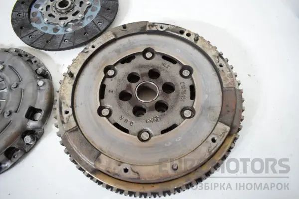 Двухмассовый маховик (комплект сцепления) Dacia Sandero 1.0 TCE (III) 2020 123103126R it-17673 Бензин - 2