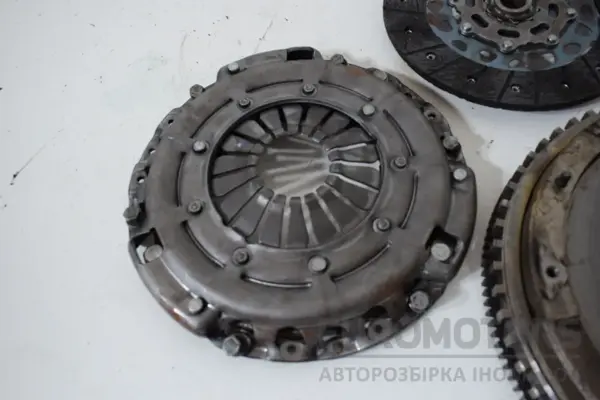 Двухмассовый маховик (комплект сцепления) Dacia Sandero 1.0 TCE (III) 2020 123103126R it-17673 Бензин - 3