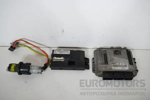 Блок управления двигателем (полный комплект зажигания) Renault Master 2.5dCi 1998-2010 8200635663 it-17731 Дизель euromotors.com.ua