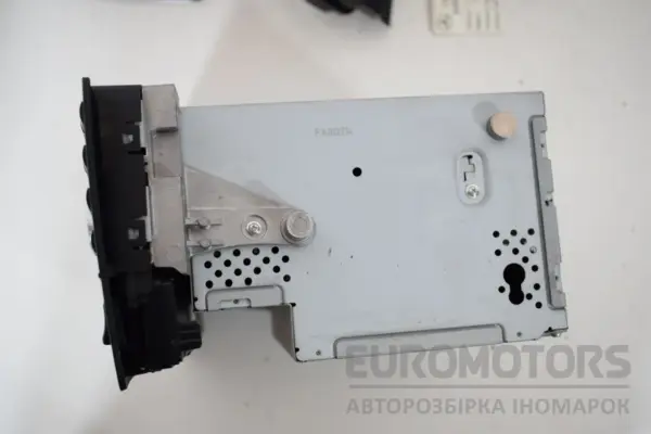 Блок керування автомобільною магнітолою CD/DVD/GPS/навігатором Mercedes B-class 1.8 CDI (W246) 2012 A2469005807 it-17753 Дизель - 2