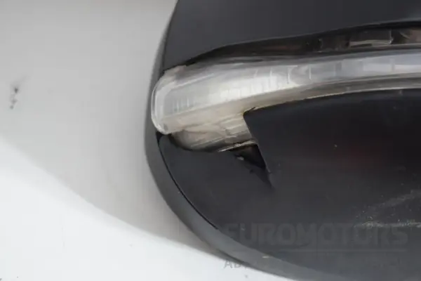 Праве дзеркало 8 контактів Volvo V40 2.0 TDI 2012 it-17811 Дизель - 3