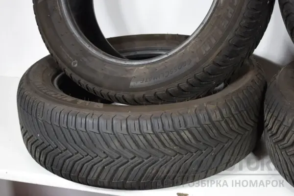 Шини R17 Seat Ibiza 1.6 LPG 2008-2017 Michelin CrossClimate 2 205/55/17 it-17996 Бензин - 4